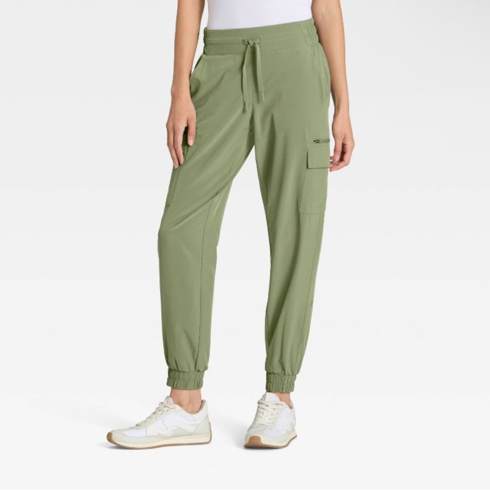 Women's Active Light Mid-Rise Cargo
Joggers - All In Motion™ - Olive Green